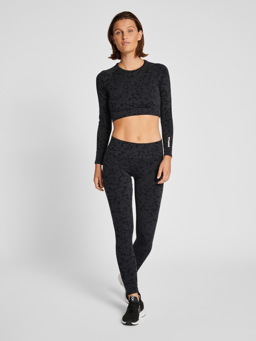 hmlMT PI SEAMLESS MID WAIST TIGHTS, BLACK, model