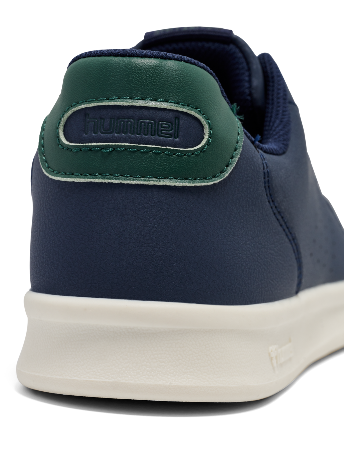 COURT LINE SN, BLACK IRIS, packshot