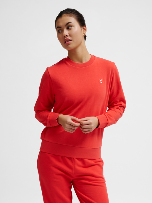 hmlPULSE W SWEAT CREWNECK, HIBISCUS, model