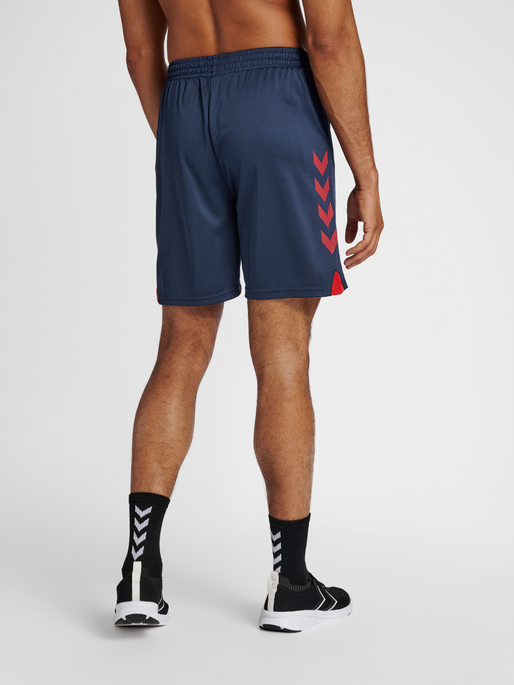 hmlGG12 ACTION SHORTS, 8388, model