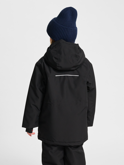 hmlJR SNOW JACKET WP 10K, BLACK, model