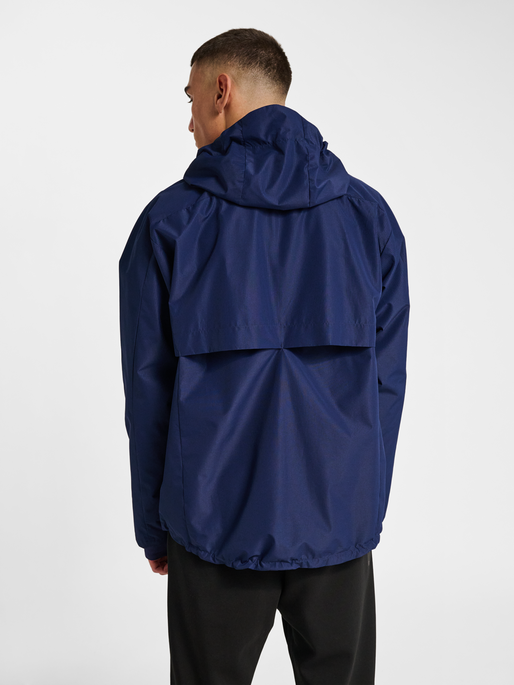 hmlGO SHELL JACKET, MARINE, model