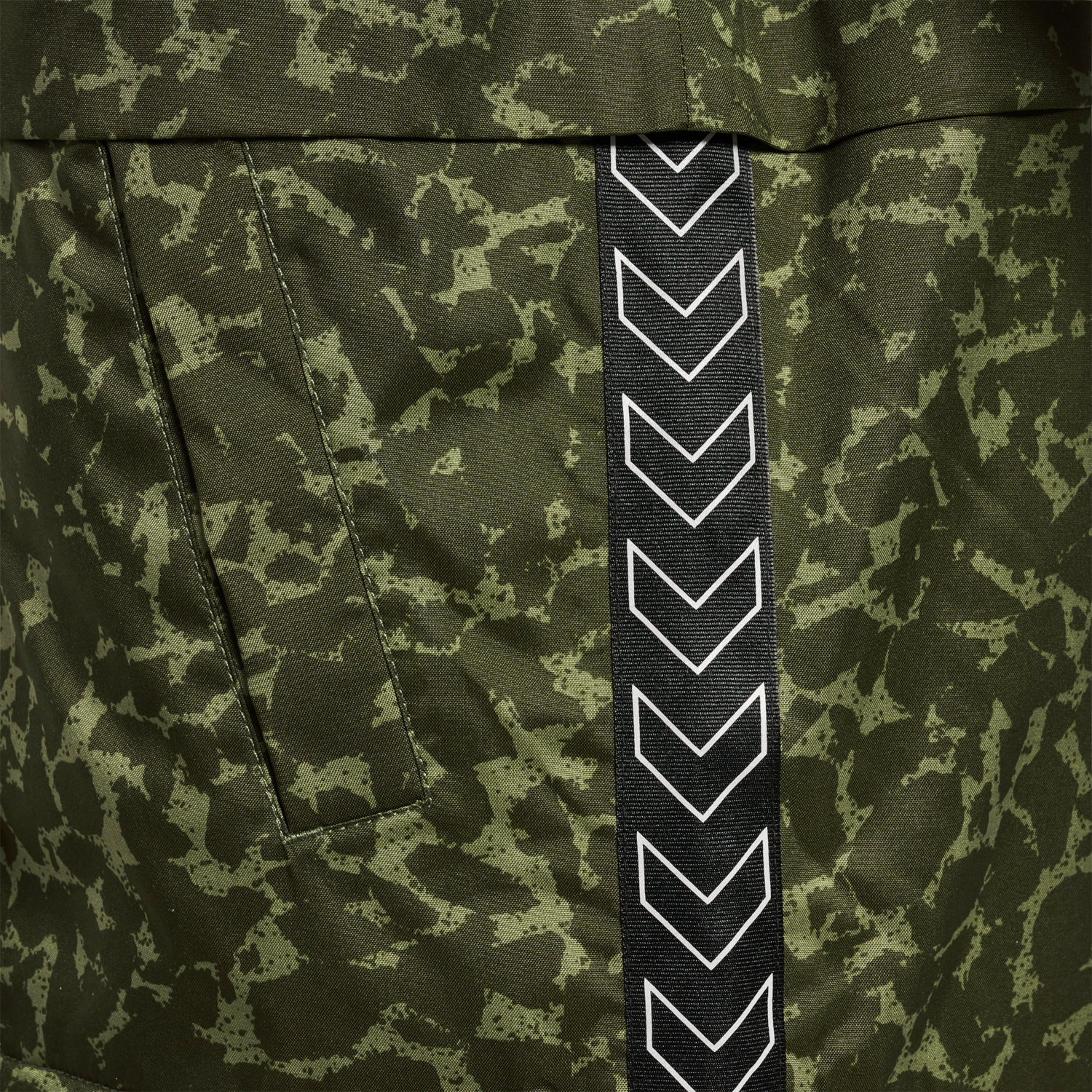 hmlURBAN TEX JACKET, OLIVE NIGHT, packshot