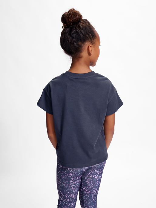 hmlLUNA T-SHIRT S/S, 0526, model