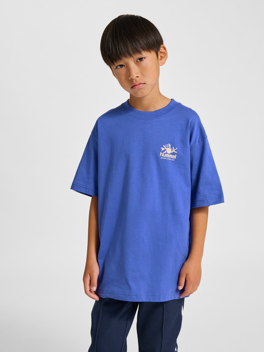 hmlJR LOOSE T-SHIRT S/S STADIUM, DAZZLING BLUE, model