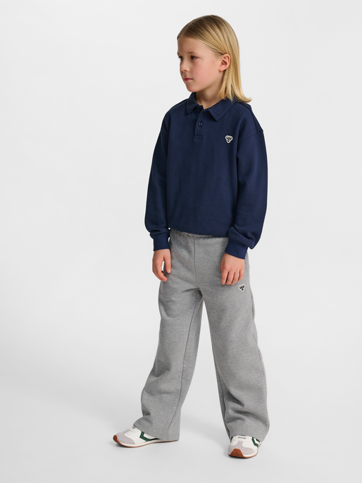 hmlJR LOOSE WL SWEATPANTS BEE, GREY MELANGE, model