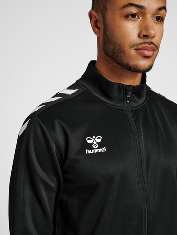 hmlCORE XK POLY ZIP SWEAT, BLACK/BLACK, model
