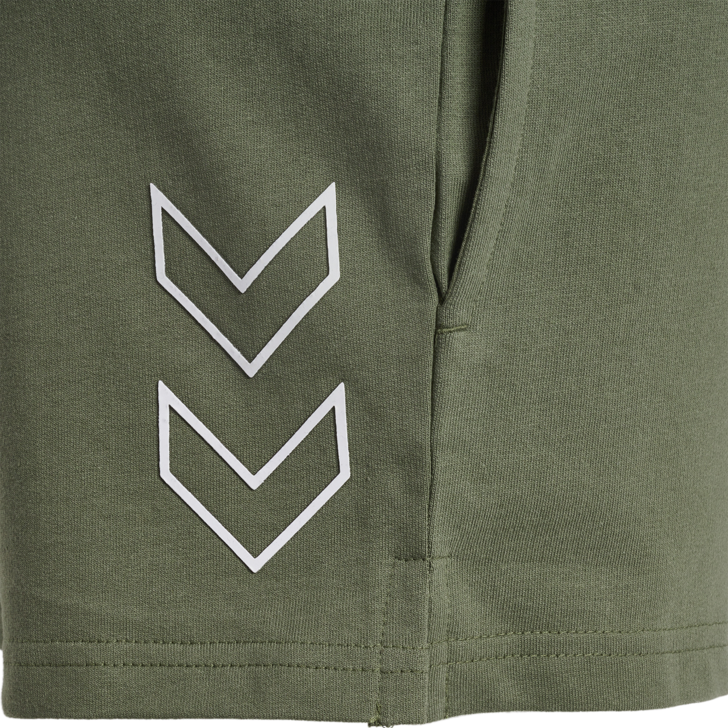 hmlLGC SENNA SWEAT SHORTS, FOUR LEAF CLOVER, packshot