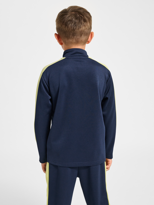 hmlJR GOAL HALFZIP, DRESS BLUES, model