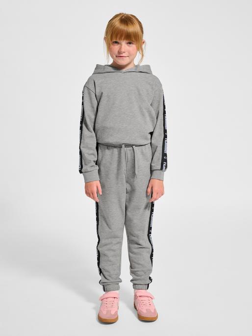 hmlJR DANCE SWEATPANTS, GREY MELANGE, model