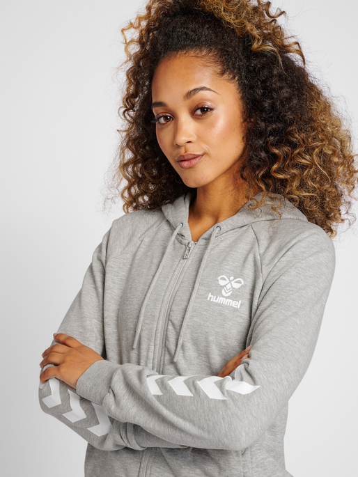 hmlNONI 2.0 ZIP HOODIE, 2006, model