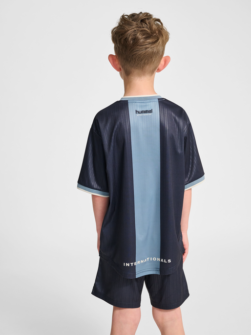 hmlJR LOOSE BALL  JERSEY S/S, PARISIAN NIGHT, model