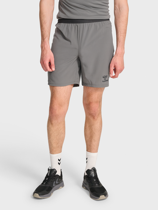 hmlPRO TRAINING SHORTS, STEEL GRAY, model