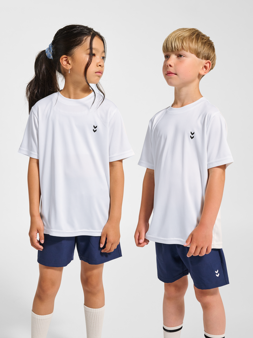 hmlJR PULSE TRAINING T-SHIRT, WHITE, model