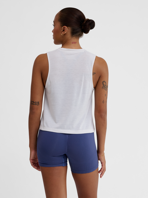 hmlMT VANJA SHORT MUSCLE TANKTOP, WHITE, model