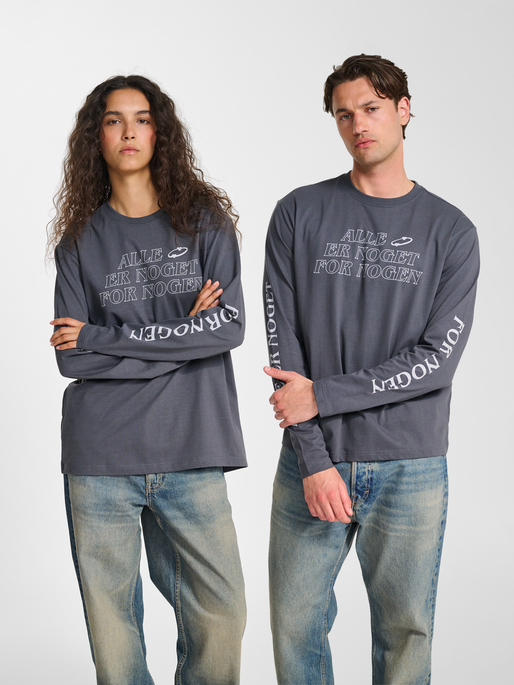 hmlPLADSTILFORSKELLE 25 T-SHIRT L/S, ASPHALT, model