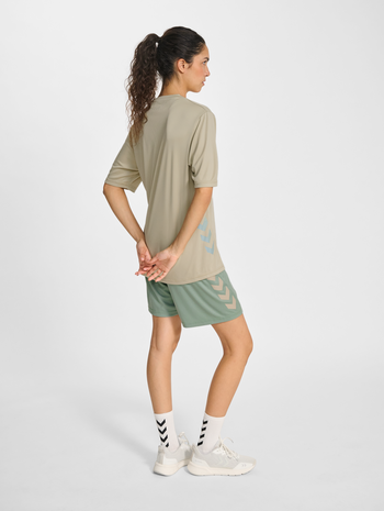 hmlPROMO DUO SET, ABBEY STONE/ICEBERG GREEN, model