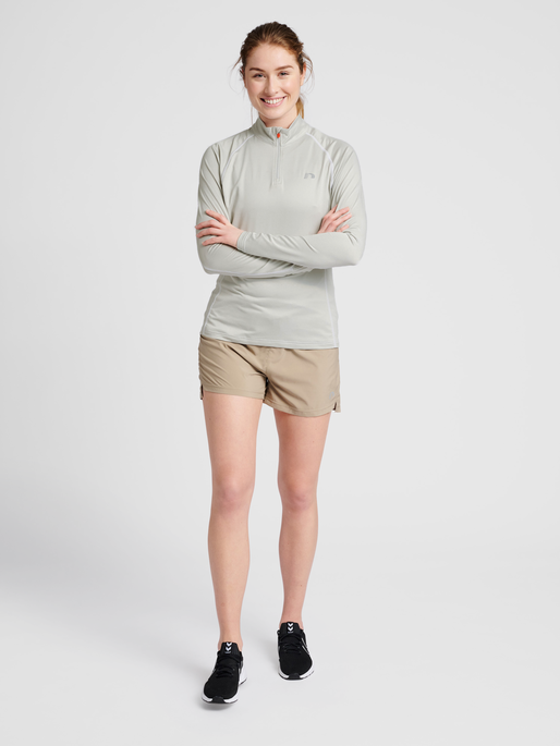 WOMEN 1/2 ZIP L/S, OYSTER MUSHROOM MELANGE, model