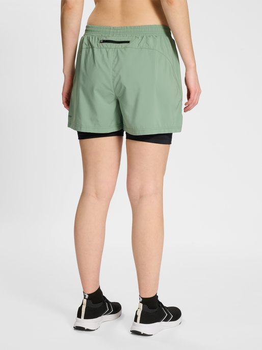 nwlDETROIT 2IN1 SHORTS WOMAN, GREEN BAY, model