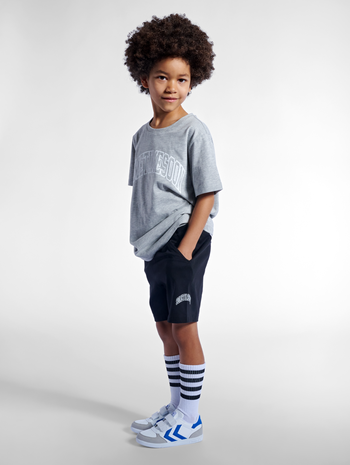 stmOCEAN SHORTS, 2001, model